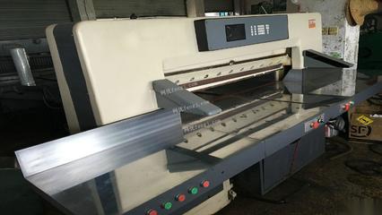 高效办公利器 两台全开电脑切纸机与920双导电脑切纸机转让